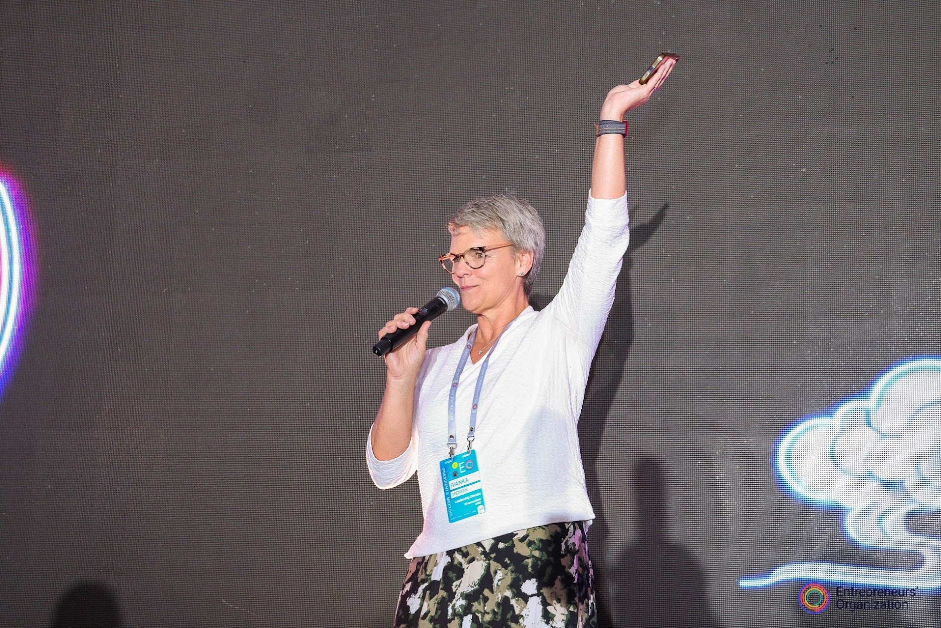 Ivanka Menken on stage at an EO event