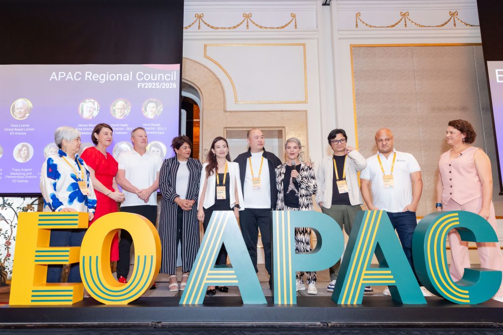 Ivanka Menken speaking at a leadership conference